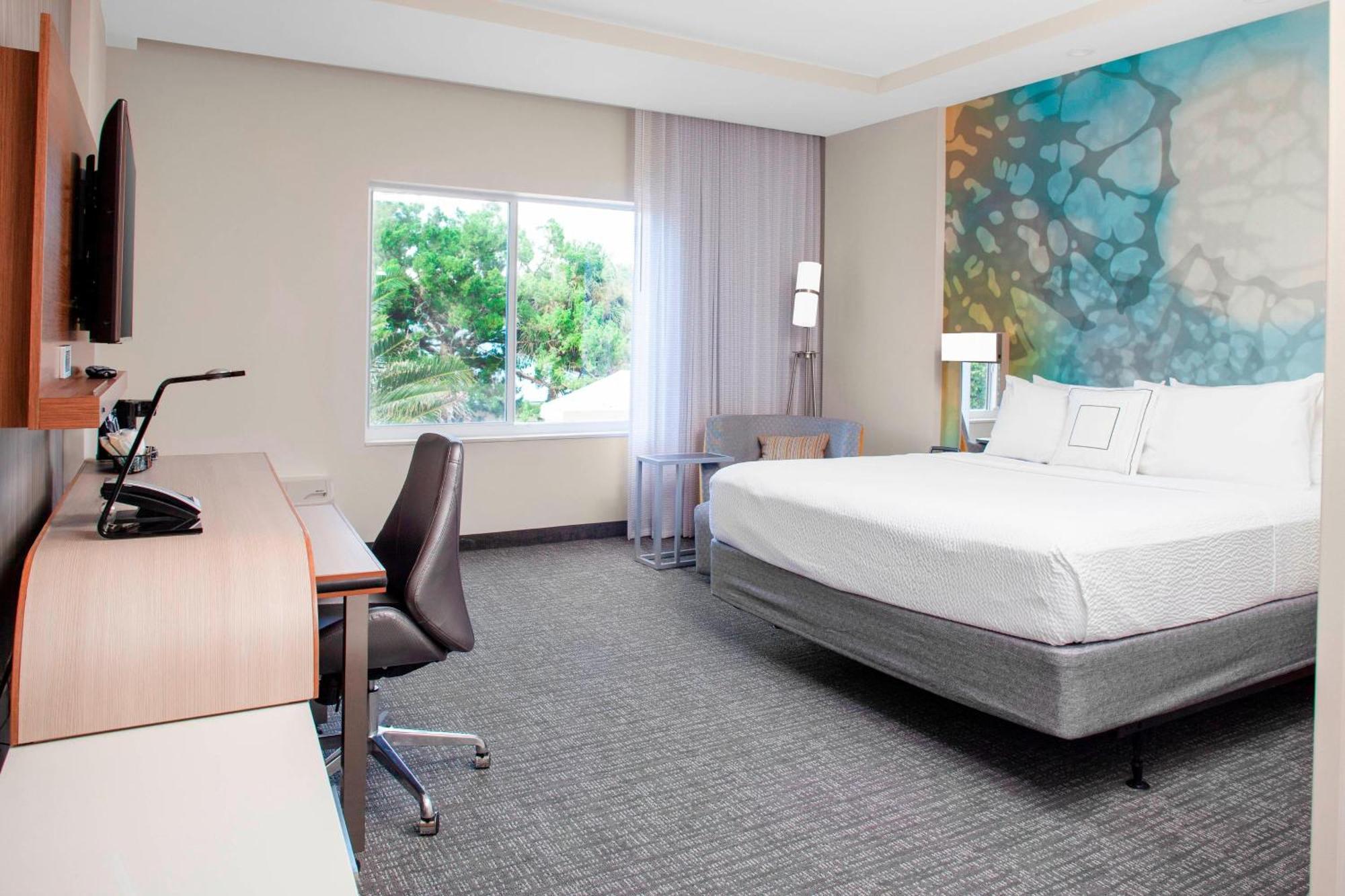 Courtyard By Marriott Deland Historic Downtown Hotel Exterior photo